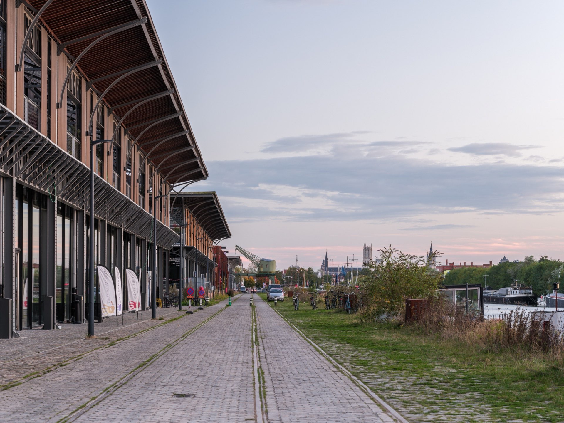 Gent bij zonsondergang